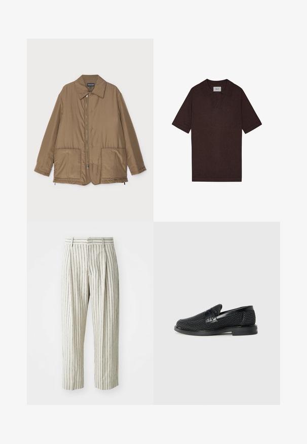 Giacca imbottita marrone con collo, chiusura frontale con zip, due grandi tasche e una leggera lucentezza. Design semplice con vestibilità rilassata.; Polo marrone realizzato in tessuto testurizzato, con colletto a punta e maniche corte. L'etichetta presenta "NN. 07" nel collo.; Pantaloni bianchi a righe realizzati in tessuto leggero, caratterizzati da un fit rilassato, pieghe e una cintura con passanti. Rigature verticali blu navy.; Scarpa nera a mocassino intrecciata con un accentuato in pelle liscia sulla parte superiore, design a punta rotonda e suola in gomma a profilo basso.