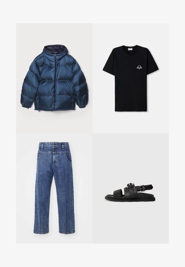 Filippa K PUFFER JACKET - Dūnu jaka - dawn blue/navy; Melna kokvilnas T-krekls ar apaļu kakla izgriezumu. Ar mazu baltu grafisku dizainu uz krūšu daļas. Īsas piedurknes un taisna apakšdaļa.; Zili denima džinsi ar brīvu piegriezumu, taisnām kājām, priekšējām kabatām un pogu aizdari. Iespējama minimāla šuvju detaļu klātbūtne.; Melnas ādas sandales ar diviem platām siksnām un regulējamu potītes siksniņu ar sprādzi. Līdzena zole ar teksturētu malu.