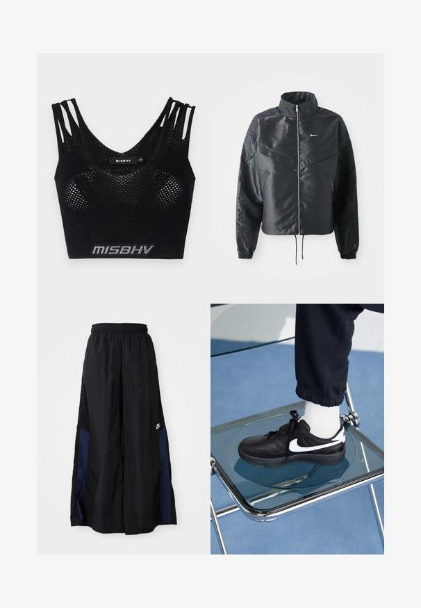 Czarna krótka kurtka z wysokim kołnierzem, zamek błyskawiczny, ściągacze z elastanu i białe logo Nike. Gładki, błyszczący materiał o lekko teksturowanej powierzchni.; Czarny krótki top z siateczkową teksturą, z szerokimi ramiączkami i elastycznym pasem z logo na dole. Zaprojektowany z dekoltem w kształcie litery U i dopasowanym krojem.; Czarne spodnie szerokie wykonane z lekkiego materiału, z granatowym bocznym panelem i elastycznym paskiem w talii. Małe białe logo na dole.; Czarne sneakersy Nike z białymi akcentami, charakteryzujące się gładką skórzaną teksturą, zawiązywaną konstrukcją i zaokrąglonym noskiem, umieszczone na szklanym krześle.