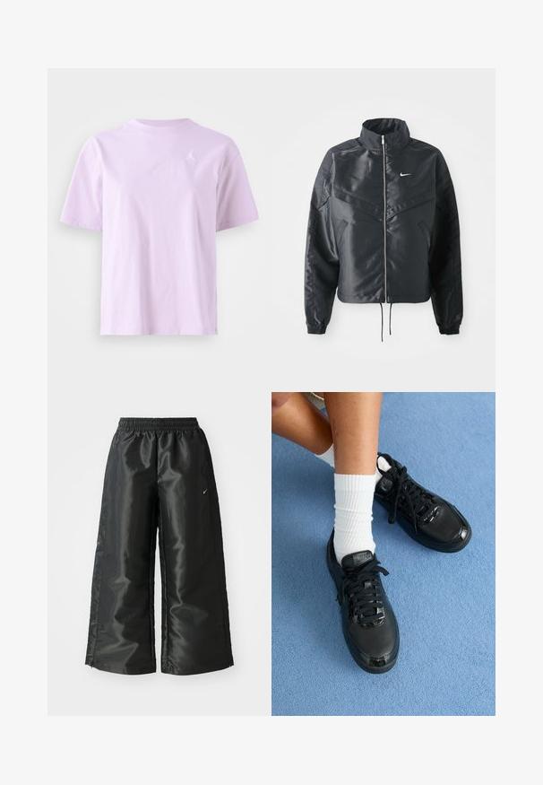 Juoda trumpa striukė su aukštu coloru, užtrauktuku, elastaniniu rankogaliu ir balta Nike logotipu. Lygus, blizgus audinys su šiek tiek tekstūruotu paviršiumi.; Levandų spalvos medvilnės marškinėliai trumpomis rankovėmis, su apvalia iškirpte ir maža balta logotipu kairėje krūtinės pusėje. Lygus audinys ir laisvas kirpimas.; Juodi sportiniai džinsai su blizgia, lygaus audinio medžiaga, turintys elastingą juosmenį, plačias kojų dalis ir mažą logotipą kairėje pusėje.; Juodi Nike sportbačiai turi tekstūruotą viršutinę dalį, blizgius akcentus ir apvalius raiščius. Jie derinami su baltais banguotais kojinėmis ant šviesiai mėlynos paviršiaus.