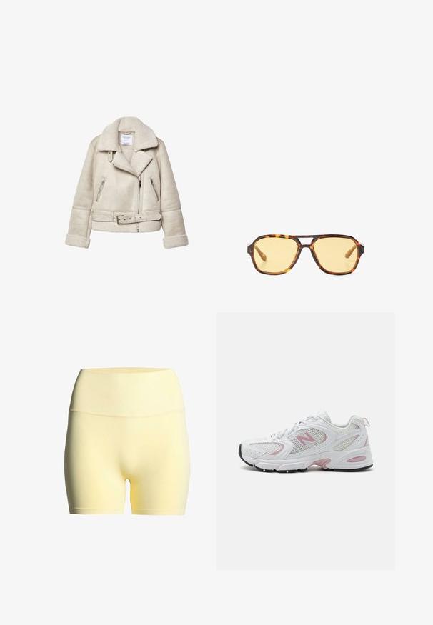 Cremefarvet shearlingjakke med bred krave, lynlåslommer og bælte i taljen. Har struktureret stof og blød foring.; Lys pink sweater lavet af blødt, fluffy materiale. Har en rund halsudskæring og ribbede manschetter. Enkel, hyggelig design uden mønstre.; Gule stofshorts med ribbet talje, der har en glat tekstur og et mellemlangt design, velegnet til sportstøj eller afslappet brug.; Hvide sportsko med mesh og syntetisk overdel, pink detaljer, polstret krave og sort gummisål. Har synlige perforeringer og logo.; Skildpaddemønstrede solbriller med et geometrisk design, gule linser og metal detaljer på stængerne. Bredt stel og mat overflade.; Brun læder crossover taske med logo mønster, guldkæde rem, lynlås lukning og gyldne hardware detaljer. Kompakt og rektangulær form.