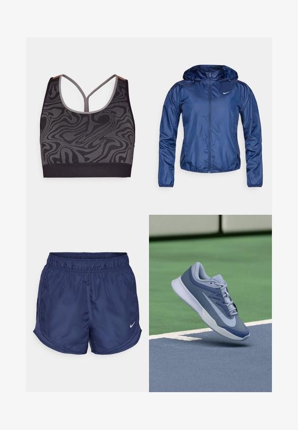 Tengerészkék, vízálló kabát kapucnival, cipzáros záródással, rugalmas mandzsettákkal és egy kis fehér logóval a mellkason. Sima, fényes textúra.; Fekete sportmelltartó szürke örvénylő mintával, amely kerek nyakkivágással és versenypályás hátrésszel rendelkezik. Texturált kötött anyagból készült.; Tengeri kék sportnadrág, rugalmas derékkal és oldalsó hálós panelek. A bal alsó oldalon egy kis fehér Nike logó található.; Könnyű kék és sötétkék sportrüszke, textúrált felsőrésszel, lapos fűzőkkel és könnyű fehér talppal. Emelt pozícióban egy pálya fölött.
