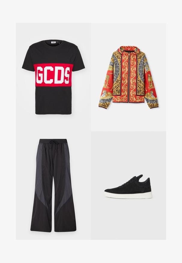 Mikina s kapucí na zip, s červenými, zlatými, leopardími a zebřími vzory, a ilustrovanými tygři a leopardi na rukávech a předních panelech.; GCDS BAND LOGO REGULAR - Triko s potiskem - black; Han Kjøbenhavn PANELLED TRACK TROUSERS - Teplákové kalhoty - anthracite black; Černé semišové tenisky s bílou gumovou podrážkou, s tónovým prošitím a šněrováním. Hladký povrch s moderním, aerodynamickým tvarem.