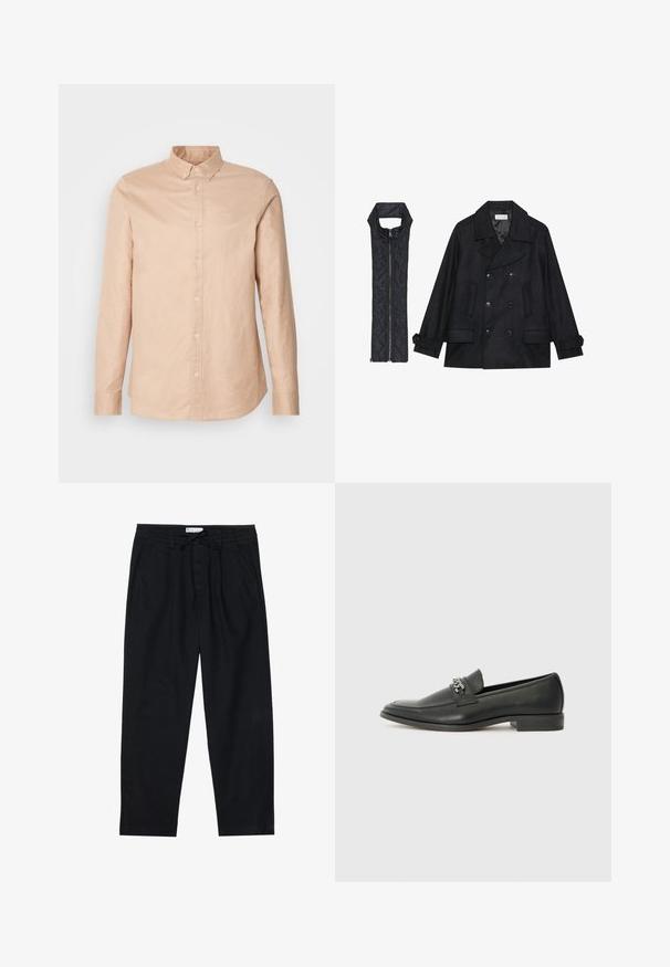 Svart ull peacoat med dubbelknäppta knappar och stor krage, kombinerad med en ärmlös svart vadderad väst med dragkedja.; Ljusbeige skjorta med knappar i bomull, långärmad, med en figursydd krage och en liten logotyp på bröstet. Slät textur, klassisk design.; Pier One Chinos - black; Svart läderloafers med en slät yta, med en sydd design och en dekorativ metallkedjeaccent över västen. Platt häldesign.