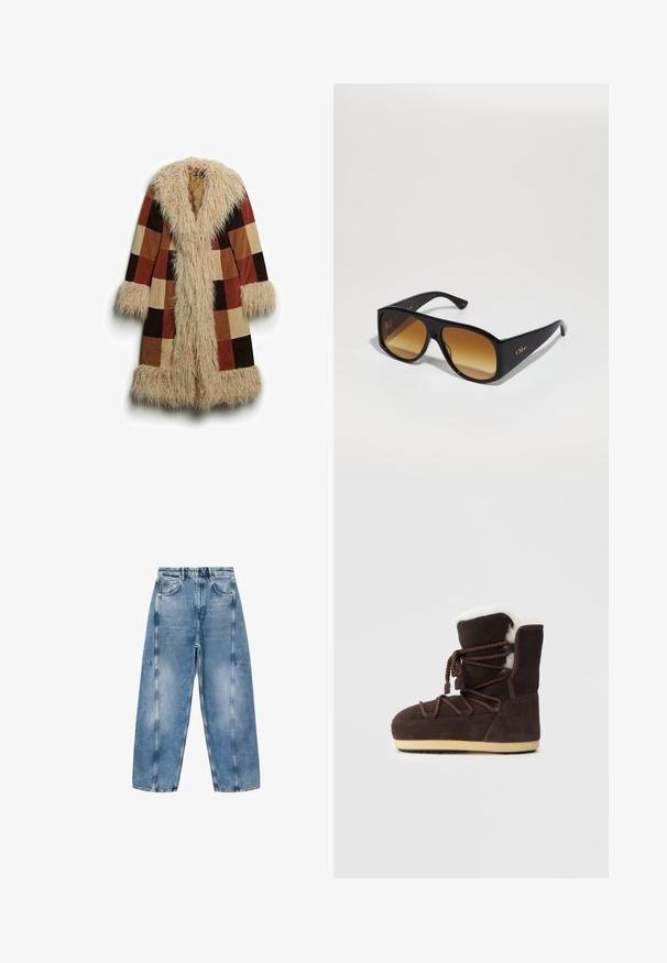 Langer Mantel mit einem Kragen und Bündchen aus Kunstfell, ausgestattet mit einem gestreiften Muster in Braun, Rost und Beige. Weiches, strukturiertes Außenmaterial.; Grauer, kürzerer Pullover aus weichem, flauschigem Material. Mit langen Ärmeln und rundem Ausschnitt, sowie einer glatten, leichten Textur.; Weißes Kurzarm-T-Shirt aus weicher Baumwolle, mit Rundhalsausschnitt und entspannter Passform sowie gerollten Säumen. Keine Muster oder Verzierungen.; Hellblaue Denim-Jeans haben eine lockere Passform, große Taschen und kontrastierende Nähte. Der Stoff hat eine ausgeblichene Optik mit einer glatten Textur.; Braune Wildlederstiefel mit einem oberen Teil aus weißem Kunstfell, Schnürungen und einer tanfarbenen Gummisohle. An der Seite befindet sich der Schriftzug "MOON BOOT."; Schwarze rechteckige Sonnenbrille mit braunen Verlaufslinsen. Hergestellt aus Plastik, mit einer glatten Oberfläche und einem dezenten goldenen Logo am Bügel.