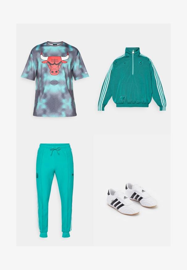 adidas Originals LIVERPOOL FC ICON HALF ZIP JACKET - Klubové oblečení - sea green; Šedé a modro-zelené tričko s krátkým rukávem v batikovaném stylu, které na přední straně zdobí výrazná červená grafika býka, má kulatý výstřih a jemnou texturu.; adidas Originals LIVERPOOL FC ICON TRACK PANT - Klubové oblečení - sea green; Bílé sportovní boty s černými pruhy, s texturou připomínající semiš, zaoblenou špičkou a suchým zipem. Gumová podrážka pro lepší přilnavost.