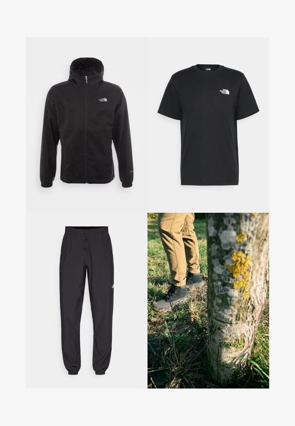 Juodas vandeniui atsparus švarkas su pilnu užtrauktuku, reguliuojama kapuce, elastingais rankogaliais ir logotipu ant krūtinės; lengvas, lygaus paviršiaus.; Juoda medvilninė marškinė su trumpomis rankovėmis, apvaliu iškirpimu ir maža balta logo kairėje krūtinės pusėje. Paprastas dizainas, lygi tekstūra ir laisvas pritaikymas.; Juodos sportinės kelnės, pagamintos iš lengvos medžiagos, su raišteliu liemens srityje, šoniniais kišenėmis ir siaurėjantys apykaklės prie kulkšnies.; Juodi auliniai batai su tekstūruota zomša ir guminiais padais, derinami su khaki kelnėmis, stovintys šalia medžio kamieno, padengto kerpėmis.