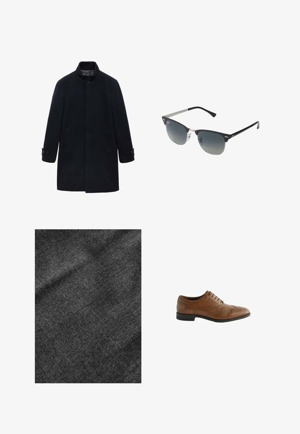 Granatowy płaszcz z wełny z wysokim kołnierzem, z zapięciem na guziki oraz dwiema bocznymi kieszeniami; charakteryzuje się prostą konstrukcją i gładką teksturą.; Zestaw trzech t-shirtów: jeden czarny i dwa białe. Każdy ma okrągły dekolt, krótkie rękawy i jest wykonany z gładkiej bawełny.; Teksturalna czarna tkanina z miękką, lekko błyszczącą powierzchnią, prezentująca subtelny wzór splotu i gładki układ.; Brązowe skórzane buty formalne z misternym detalem broguing, okrągłym noskiem i płaskim obcasem. Posiadają pięć otworów na sznurówki i gładką teksturę.; Czarno-srebrne okulary przeciwsłoneczne w kształcie kociego oka, z gradientowymi soczewkami i metalowymi akcentami na oprawie. Plastikowe ramiona z szarymi końcówkami.