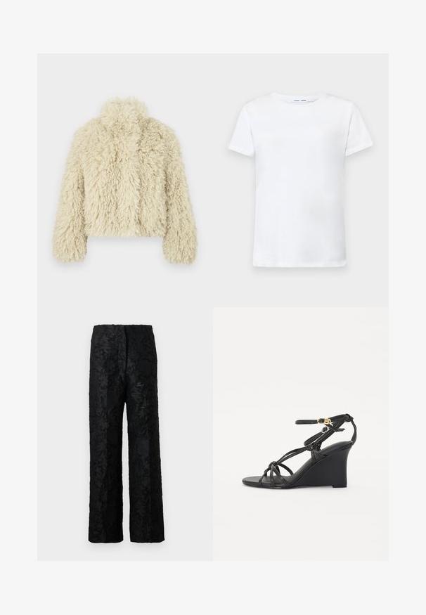 Elfenbeinfarbene Kunstpelzjacke mit hohem Kragen, kastiger Form, strukturierten Oberflächen und langen Ärmeln. Hat ein weiches, fluffiges Aussehen.; Weißes T-Shirt mit kurzen Ärmeln aus Baumwolle und Rundhalsausschnitt. Glatte Textur und gerader Schnitt, keine Muster oder Akzente.; Schwarze Hose mit strukturiertem Blumenmuster, aus weichem Material, mit weiter, lockerer Beinform und hoher Taille.; Schwarze Keilsandalen mit dünnen, gekreuzten Riemen und einem verstellbaren Knöchelriemen mit einer goldenen Schnalle. Glattes Lederfinish.