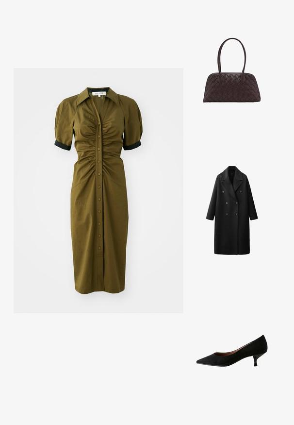 Černý vlněný trenčkot s dvouřadým zapínáním, širokými klopami a třemi velkými knoflíky. Má dlouhé rukávy a rovný střih.; Olivově zelené šaty střední délky s přiléhavým střihem, krátkými nabíranými rukávy, límečkem a zapínáním na knoflíky vpředu. Černé akcenty na rukávech.; Next REGULAR FIT - FOREVER COMFORT POINT TOE KITTEN HEELS - Klasické lodičky - mottled black; Tkaná hnědá kožená kabelka zaobleného tvaru, s dvojitými horními uchy a hladkým povrchem; obsahuje jemné prošívání jako designový detail.