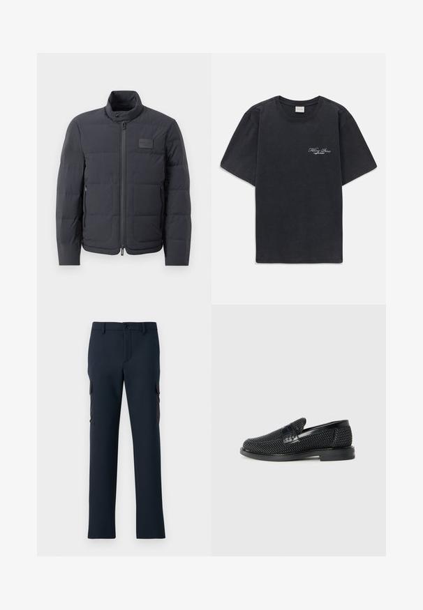 Fekete steppelt dzseki magas gallérral, steppelt textúrával és elülső cipzárral. Bal mellkason egy kis logófolt található, valamint oldalsó zsebek.; Fekete, rövid ujjú, kerek nyakú póló, bal mellen kis fehér "Filling Pieces" szöveges logóval.; Sötétkék cargo nadrág sima anyagból, oldalsó zsebekkel, elülső gombos záródással és egyenes szárú dizájnnal.; Fekete szőtt slip-on cipő sima bőr díszítéssel a felsőrészen, kerek orral és alacsony profilos gumitalppal.