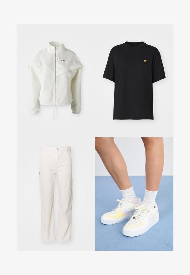 Jaqueta branca de mangas longas com fecho éclair e gola alta, detalhe tipo capa nos ombros, punhos elásticos e pequeno logótipo preto da Nike no peito.; T-shirt de algodão preto com um corte descontraído. Apresenta um decote redondo e mangas curtas. Inclui um pequeno logotipo bordado a dourado no peito.; Calças de ganga brancas em algodão com um design de perna reta, apresentando bolsos laterais e um fecho de botão na cintura. Textura suave.; Sneakers de couro branco com detalhes em amarelo e lavanda, bico arredondado, cadarços planos e sola de borracha texturizada. Usados com meias brancas.