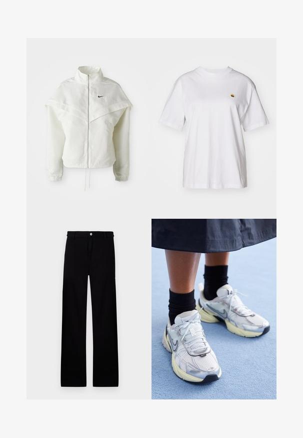 Biela bunda s dlhým rukávom na zips a vysokým golierom, s plášťovým detailom cez plecia, elastickými manžetami a malým čiernym logom Nike na hrudi.; Biely bavlnený tričko s voľným strihom, krátkymi rukávmi a malým vyšitým logom na ľavej strane hrude.; Čierne bavlnené nohavice s rovnou nohavicou, so zapínaním na prednom gombíku a bez viditeľných vzorov alebo akcentov.; Biele a strieborné Nike tenisky s mrežovou textíliou, reflexnými akcentmi a béžovou podrážkou. Nosené s čiernymi ponožkami, stojace na modrom povrchu.