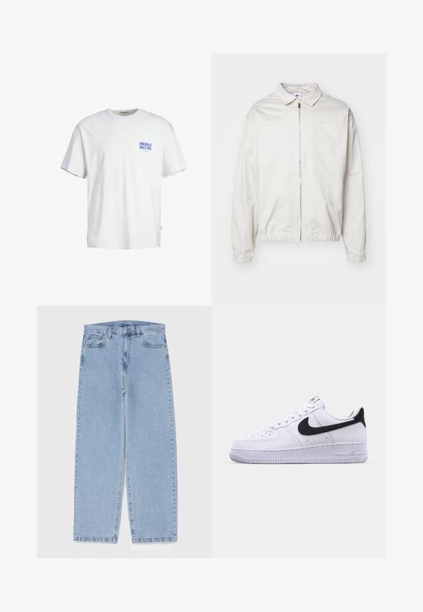 Biała, lekka kurtka Nike z kołnierzykiem, zamek błyskawiczny z przodu, elastycznymi mankietami oraz małym logo na lewej piersi. Gładka faktura.; Biała bawełniana koszulka z luźnym krojem, z niebieskim napisem "ORIGINALS SINCE 1990" na lewej piersi i wplecioną metką z boku.; Jasnoniebieskie dżinsy o prostym kroju nogawki, z średnim stanem, pięcioma kieszeniami oraz zapięciem na guzik i zamek błyskawiczny.; Białe skórzane sneakersy z teksturowanym czarnym Swooshem, płaskimi sznurowadłami i gumową podeszwą z żłobionym wzorem. Na pięcie wytłoczone jest słowo "AIR".