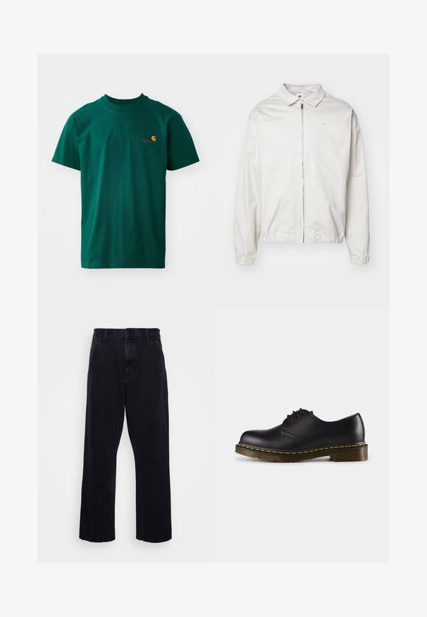 Weiße, leichte Nike-Jacke mit kragenförmigem Ausschnitt, Reißverschluss vorne, elastischen Bündchen und einem kleinen Logo auf der linken Brust. Glatte Textur.; Grünes Baumwoll-T-Shirt mit Rundhalsausschnitt und kurzen Ärmeln. Es hat ein kleines, kontrastierendes Logo in Orange und Rot auf der linken Brust.; Schwarze Jeanshose mit geradem Bein, ausgestattet mit einem Knopf- und Reißverschluss, Gürtelschlaufen und minimalen Nähdetails.; Schwarzer Lederschuh mit abgerundeter Zehenpartie, Schnürdesign, gelbe Stickerei entlang der Sohle und einer kräftigen, strukturierten Gummisohle.