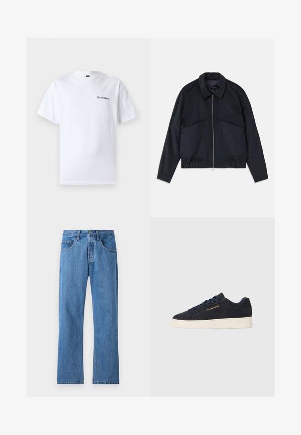 Donkerblauwe jas met een kraag, een ritssluiting aan de voorkant en elastische manchetten. Bevat twee zijzakken en heeft een gladde, gestructureerde uitstraling.; No Problemo MINI TEE - T-shirt basic - white; Blauwe spijkerbroek met rechte pijpen, vijf zakken, knoopsluiting en subtiele vervaging. Bevat standaard stiksels en een tailleband met riemlussen.; Navyblauwe suède lage sneakers met een witte zool, navy veters en het 'Filling Pieces' logo in goud op de zijkant.