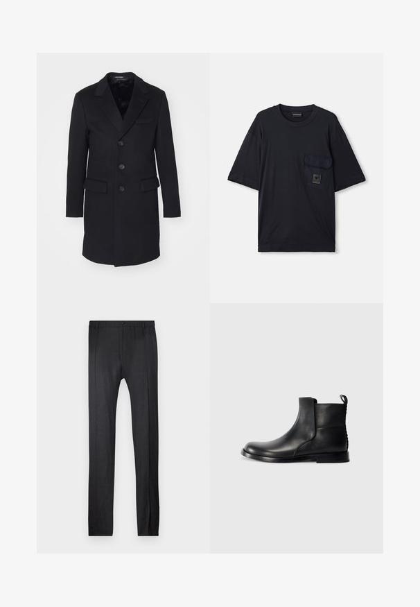 Czarny wełniany płaszcz z klapami, jednorzędowy, z pięcioma guzikami, dwiema przednimi kieszeniami i gładką podszewką.; Czarna krótkozasięgowa koszulka z okrągłym dekoltem, z klapką na lewej piersi, z małą prostokątną łatką z logo.; Emporio Armani - Spodnie materiałowe; Czarne skórzane botki za kostkę z okrągłym noskiem, elastycznymi bocznymi panelami i teksturowanym tyłem. Posiadają płaską gumową podeszwę i uchwyt do zakładania.
