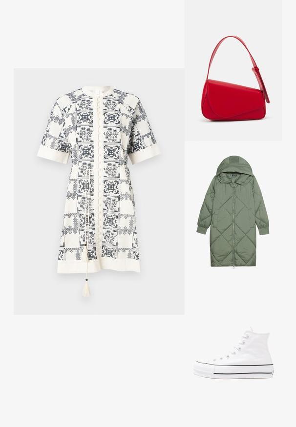 Prošívaný dlouhý zelený péřový kabát s kapucí, který má přední zip a dvě boční kapsy. Po celém povrchu je texturovaný diamantový vzor.; Kratkodrážkový, po kolena dlouhý šaty v krémové tkanině s námořnicky modrými květinovými a geometrickými vzory, vyznačující se zapínáním na knoflíky a detailem s třásněmi.; Bílé vysoké plátěné tenisky s černou gumovou podrážkou, přední gumovou špičkou a šesti očky na tkaničky, se čistým, minimalistickým designem.; Červená kožená kabelka s ostrým, geometrickým designem. Má jeden nastavitelný popruh a klopu s prošívanými detaily.