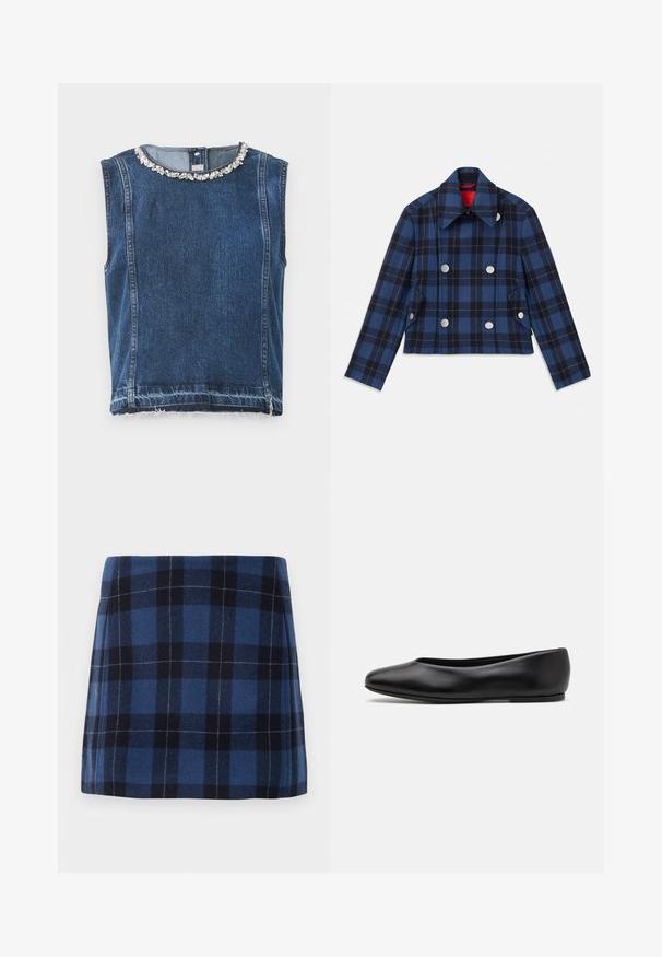Jakna s kariranim vzorcem v mornarsko modri barvi, s skrajšanim dizajnom, dvorednim zapenjanjem, velikimi srebrnimi gumbi in koničastim ovratnikom. Tekstura tkanine.; Denim brezrokavnik v temno modri barvi, z okrasnimi perlicami na izrezu in razfrkanim robom. Tkanina ima teksturiran zaključek, kar povečuje trajnost.; Karirana mini krila v temno modri in mornarski barvi, izdelana iz mehke tkanine z rahlo teksturirano površino. Ima ravno rez in čiste linije.; Paul Smith TOPANGA - Balerinke - black