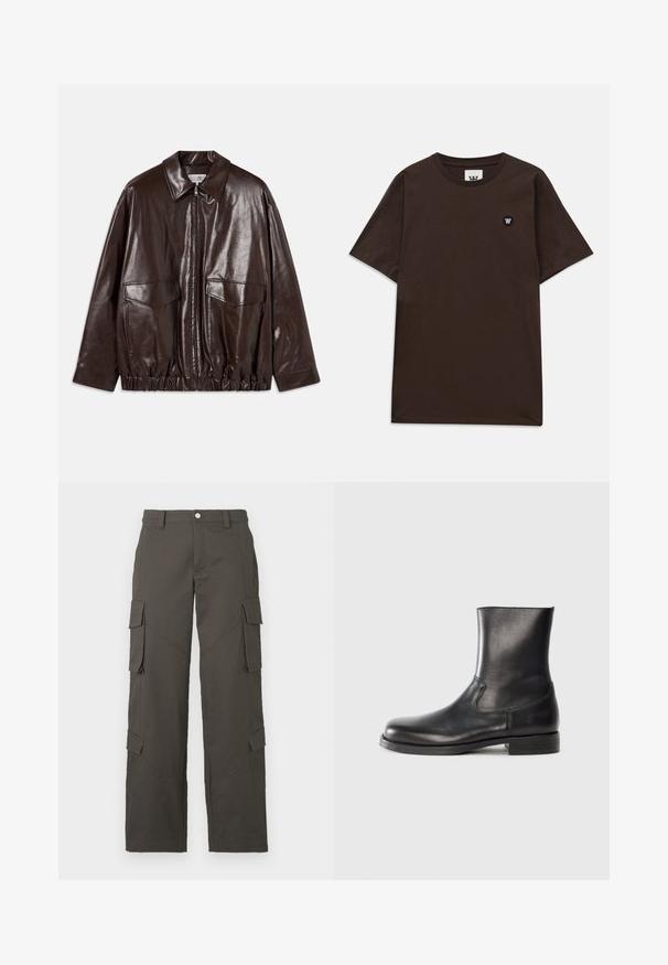 Jachetă din piele maro, cu fermoar frontal, buzunare mari pe piept și talie elasticizată. Dispune de un guler ascuțit și o textură netedă.; Tricou scurt de culoare maro închis, cu mânecă scurtă și guler rotund, având un mic patch cu logo alb-negru pe partea stângă sus a pieptului.; Pantaloni cargo drepti, de culoare gri închis, cu închidere cu nasture și patru buzunare cu clapetă, două pe coapse și două aproape de gambe.; Botină din piele neagră, cu o textură netedă, vârf rotunjit, panouri laterale elastice și o talpă joasă din cauciuc texturat.
