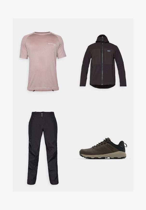Fekete kapucnis dzseki, cipzáras zárással, két elülső cipzáras zsebbel, textúrázott anyaggal és logóval a bal mellrészen.; Világos rózsaszín, rövid ujjú technikai póló légáteresztő szövetből, környakú kialakítással, kontrasztos vállpanellel és logónyomattal.; Fekete, vízálló nadrág sima textúrával, két elülső gombbal és tapered lábformával. Oldalt logóval díszítve.; Barna vízálló sportcipők texturált felsőrésszel, perforált díszítésekkel, fekete saroktámasszal és szürke gumi talppal. A cipőfűzők fém végződésekkel vannak ellátva.