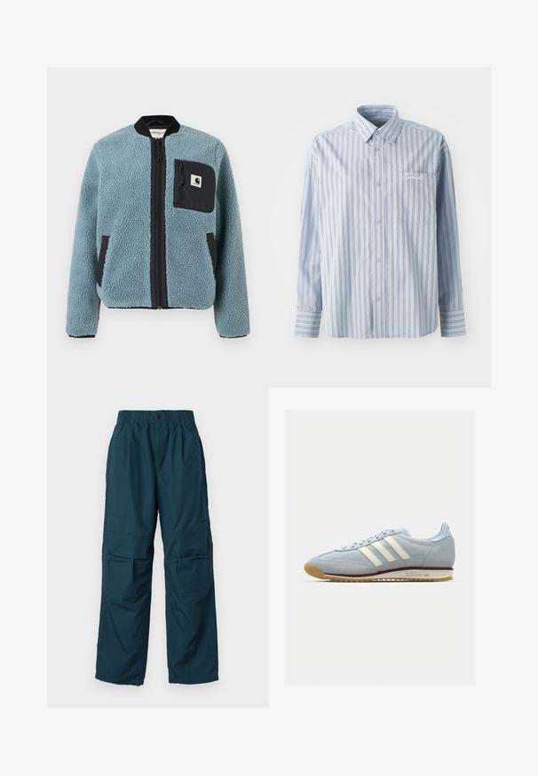 Blaue Fleecejacke mit strukturierter Oberfläche, schwarzen Reißverschlusstaschen, Stehkragen und Frontreißverschluss. Mit Logo-Patch auf der Brusttasche.; Helles blaues Langarm-Hemd mit weißen und dunklen vertikalen Streifen sowie einer Brusttasche mit weißer Schriftstickerei.; Tee-farbene Cargo-Hosen mit elastischem Bund, zwei Seitentaschen und lockerem Schnitt. Hergestellt aus leichtem Material mit Nähdetails.; Hellblaue Wildledersneaker mit weißen drei Streifen, Gummisohle und strukturiertem Mesh. Verfügt über eine glatte Zehenkappe und Branding an der Ferse.