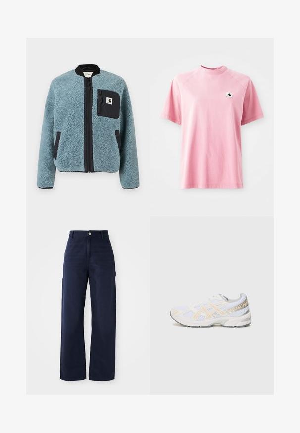 Niebieska polarowa kurtka o teksturowej powierzchni, czarne kieszenie na zamek, stojący kołnierz i zamek błyskawiczny z przodu. Posiada naszywkę z logo na kieszeni na piersi.; Różowa bawełniana koszulka z okrągłym dekoltem i krótkimi rękawami. Posiada małą kwadratową łatkę z logo na lewej stronie klatki piersiowej. Gładka tekstura.; Granatowe szerokie spodnie cargo z mocnej bawełnianej tkaniny, z kieszeniami po bokach i zapięciem na guzik w pasie.; Białe buty sportowe z siateczkowego materiału, z jasnopomarańczowymi i szarymi akcentami, teksturowaną podeszwą i wyściółką dla komfortu.
