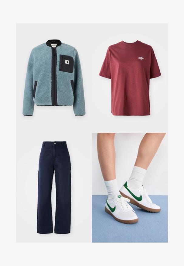 Kék bolyhos dzseki struktúrált felülettel, fekete cipzáros zsebekkel, álló gallérral és elülső cipzárral. A mellzseben logós folt található.; Burgundi színű pamut póló, kerek nyakkivágással, rövid ujjal és kis fehér logóval a bal mellrészen. Sima tapintás, laza szabás.; Tengerészkék, bővebb, cargo stílusú nadrág strapabíró pamutból, oldalsó zsebekkel és gombos derékmegoldással.; Fehér sportcipők zöld részletekkel és logóval. Gumitalp barna textúrával. Fűzős dizájn, fehér bordázott zoknikkal párosítva.