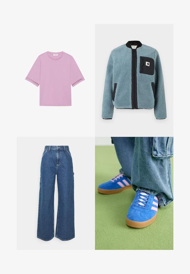 Giacca in pile blu con superficie texturizzata, tasche con zip nere, colletto alto e zip frontale. Presenta una patch con logo sulla tasca del petto.; Maglietta rosa a maniche corte realizzata in tessuto morbido, con dettagli in pizzo sui polsini e un classico scollo rotondo.; Pantaloni in denim blu a gamba larga con vita alta, cuciture a contrasto e tasche laterali, caratterizzati da un classico design a cinque tasche e orli grezzi.; Scarpe scamosciate blu con strisce rosa e lacci bianchi, dotate di una suola in gomma, abbinate a pantaloni di denim larghi su una superficie verde.