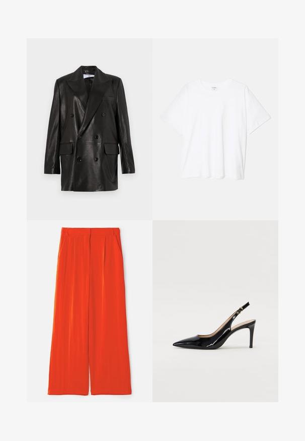 Zwarte leren dubbelbreasted blazer met brede revers, voorzakken en knoopaccenten. Gladde textuur met een getailleerd silhouet.; Witte katoenen t-shirt met korte mouwen, ronde halslijn, comfortabele pasvorm en gestikte zoom. Etiket zichtbaar aan de binnenzijde van de hals.; Wijdvallende broek van felrode stof, met een gladde textuur, twee zijzakken en een aansluitende tailleband met plooien.; Zwarte gepatineerde leren slingback pump met een puntige neus, slanke hak en een subtiel uitgesneden ontwerp. Bevat een gouden gesp op de band.