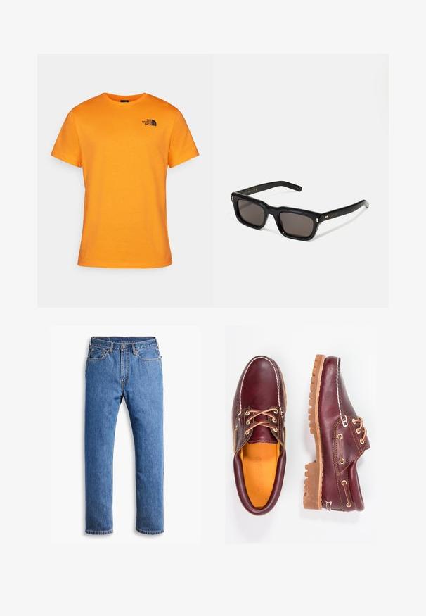 Khaki trench coat s hladkým povrchom, s tmavými gombíkmi a jemným prešívaním pozdĺž lég a výstrihu.; Oranžové bavlnené tričko s okrúhlym výstrihom a krátkymi rukávmi. Na ľavej hrudi sa nachádza čierny logo dizajn. Hladká textúra, štandardný strih.; Modré denimové džiny so straight strihom, obsahujúce päť vreciek, zapínanie na gombík a oranžové švy na čistom bielom pozadí.; Bordové kožené topánky s hnedými gumovými podrážkami, okrúhlou špičkou, bielym prešívaním a zlatými kovaniami. Interiér má žlté podšívku.; Čierne obdĺžnikové slnečné okuliare s tmavými sklami, hrubým plastovým rámom, zlatými detailami na spánkoch a vygravírovaným logom značky na ramene.