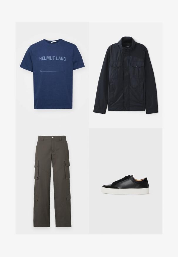 Marinejakke med en struktureret krave, trykknaplukning, to brystlommer og en blød, mat overflade. Designet med fokus på funktionalitet og komfort.; Marineblå bomulds-T-shirt med korte ærmer, med "HELMUT LANG" trykt i lysere blå tekst og en tom linje nedenfor.; Mørkegrå straight-leg cargo bukser med knaplukning og fire klaplommer, to på lårene og to nær læggene.; Sort lædersneaker med ruskindselementer, rund tå, flad hvid gummisål og kontrasterende teksturer på kroppen og snørebåndene.