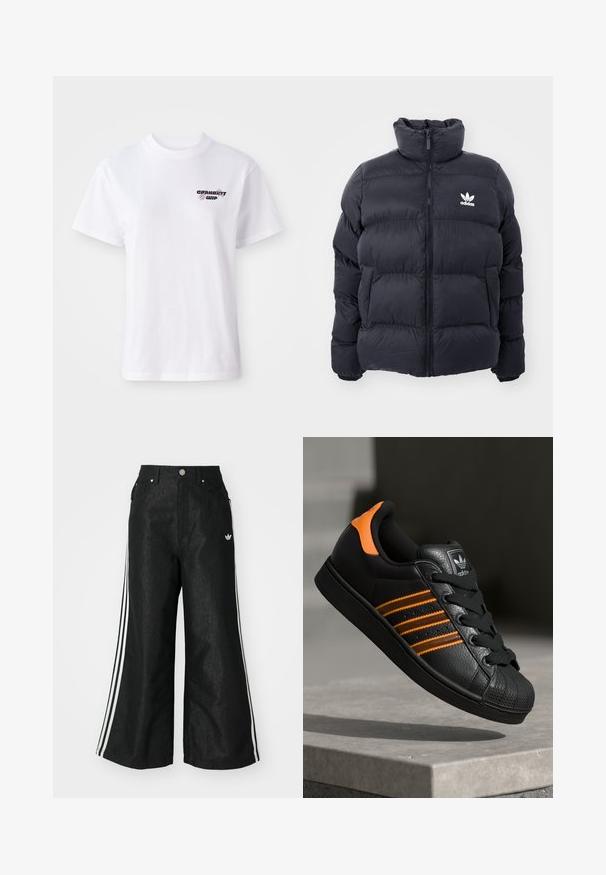 Granatowa kurtka puchowa z wysokim kołnierzem, z zamkiem błyskawicznym i białym logo Adidas na piersi. Posiada przeszywane panele oraz gładką, błyszczącą teksturę.; Biała koszulka z krótkim rękawem i okrągłym dekoltem z małym czarnym i fioletowym logo Carhartt WIP na lewej piersi.; Czarne dżinsy o szerokich nogawkach z trzema białymi paskami po bokach i małym białym logo. Posiadają przednie kieszenie i zapięcie na guzik.; Czarne sneakersy z pomarańczowymi akcentami, trzema poziomymi paseczkami, skórzaną cholewką o teksturowanej powierzchni, gumowym noskiem i czarnymi sznurówkami.