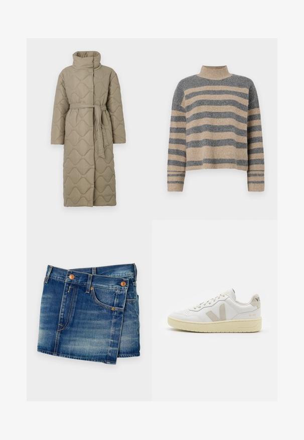 Pitkä taupe-värinen tikattu takki, jossa on korkea kaulus ja samaa kangasta oleva vyö solmittuna vyötärölle. Takissa on aallokkomuotoista tikkausta koko matkalta.; Raidallisen neulepaidan harmaan ja beigen sävyiset värit, korkea kaulus, leveät hihansuut ja rento istuvuus lyhyellä leikkauksella.; Farkkushortsit keskimäisessä sinisessä sävyssä, joissa on haalistunut pesu. Varustettu kuparin värisillä napilla, viiden taskun suunnittelulla ja kontrastivärillä ompeluyksityiskohdilla.; Valkoiset nahkakengät, joissa on vaaleanruskeat pigmenttisuojat, rei'itetty kärki, litteät nauhat ja teksturoitu kermaisa pohja. Takana on huomaamaton brändäys.