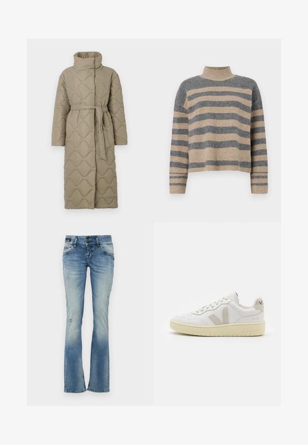 Casaco longo em taupe, acolchoado, com gola alta e cinto de tecido a condizer atado à cintura, apresentando um acolchoado em padrão de ondas por toda a parte.; Sweater de malha às riscas com cores cinza e bege, gola alta, mangas largas com punhos e um corte solto com design cropped.; Jean flared azuis feitos de denim com um efeito desbotado, apresentando desgaste, detalhes rasgados e dois bolsos frontais com acabamentos cosidos.; Sapatilha de couro branca com detalhes em camurça bege, biqueira perfurada, atacadores planos e sola texturizada creme. Apresenta uma marcação subtil no calcanhar.