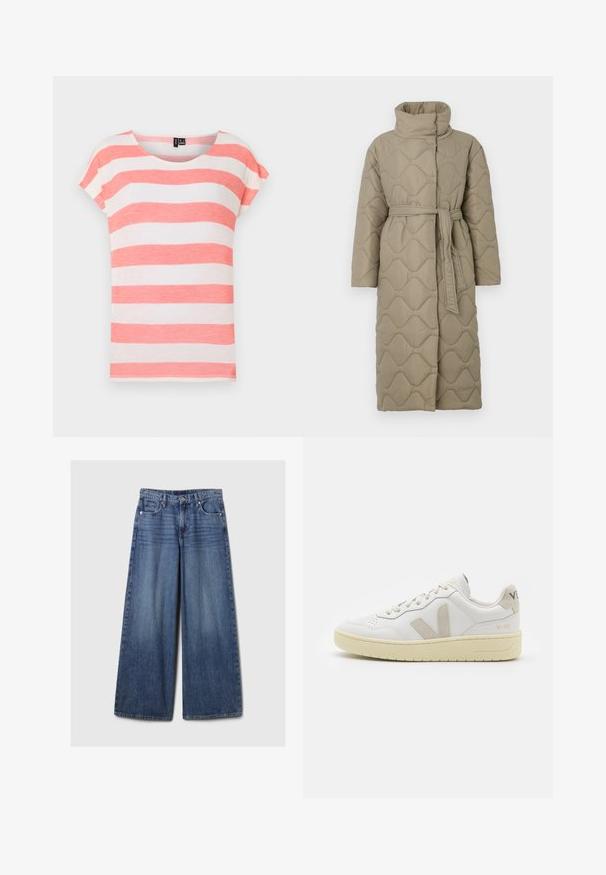 Casaco longo em taupe, acolchoado, com gola alta e cinto de tecido a condizer atado à cintura, apresentando um acolchoado em padrão de ondas por toda a parte.; T-shirt listada com riscas corais e brancas na horizontal, decote redondo e mangas curtas. Feita de um tecido leve e texturizado.; Calças de ganga azul de perna larga com um acabamento desbotado, apresentando um fecho de botão e zipper, cinco bolsos e passantes para cinto.; Sapatilha de couro branca com detalhes em camurça bege, biqueira perfurada, atacadores planos e sola texturizada creme. Apresenta uma marcação subtil no calcanhar.
