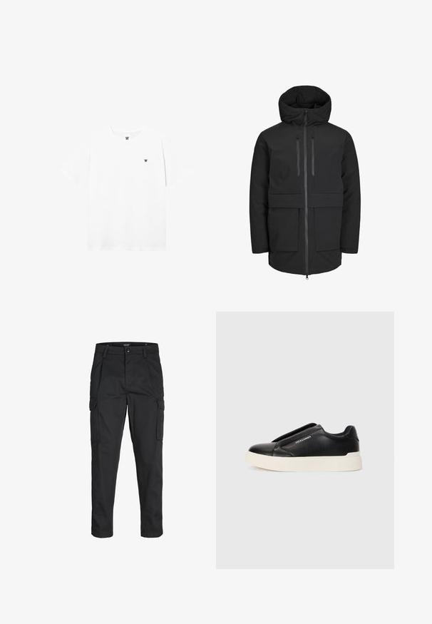 Černá nepromokavá bunda s vypolstrovanou kapucí, dvěma předními kapsami, zapínáním na zip a staženým pasem pro strukturovaný střih.; Bílý tričko s krátkým rukávem a kulatým výstřihem, na levé straně hrudi s malým kulatým logem, které zobrazuje černé "W".; Černé cargo kalhoty vyrobené z odolné tkaniny, s mnoha kapsami, knoflíkovým zapínáním a slim fit střihem se zúženými nohavicemi.; Černé nazouvací tenisky s texturovaným koženým svrškem, bílou gumovou podrážkou a bez viditelných tkaniček. Na boku se nachází logo značky.