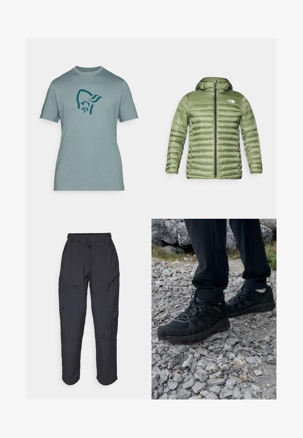 Olivově zelená péřová bunda s kapucí, s prošívaným designem, zapínáním na zip a logem na levé horní straně.; Tričko s krátkým rukávem v jemně modré barvě vyrobené z měkké tkaniny, na přední straně s tmavě modrým grafickým vzorem stylizované hlavy postavy.; Černé cargo kalhoty vyrobené z lehkého, voděodolného materiálu; mají elastický pas, několik kapes na zip a zúžené nohavice.; Černé venkovní boty z prodyšného a syntetického materiálu, s texturovaným svrškem, bezpečným šněrovacím systémem a robustní podrážkou, na skalnatém terénu.