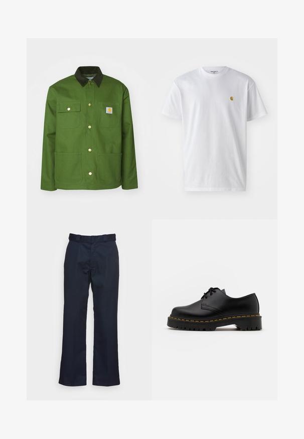 Carhartt WIP MICHIGAN - Välikausitakki - tarragon/black rigid; Valkoinen puuvillapaita lyhyillä hihoilla, pyöreä kaula-aukko, jossa on pieni kultainen logo vasemmassa rintapielessä. Pehmeä kangas ja normaali istuvuus.; Tummansiniset housut suoran lahkeen muotoilulla, valmistettu sileästä kankaasta, jossa on normaali vyötärö ja ei näkyviä kuvioita tai kiinnikkeitä.; Musta nahkainen nauhakenkä, jossa on pyöreä kärki, kuvioitu kumipohja ja keltaiset tikit ympäri pohjaa. Litteä muotoilu ja sileä pinta.