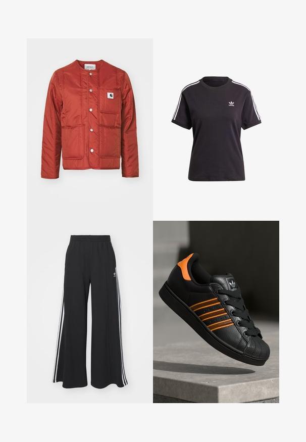 Carhartt WIP KYLA LINER - Jas - vermillion; Zwart katoenen t-shirt met korte mouwen en ronde hals, met witte strepen op de schouders en een klein wit Adidas-logo op de borst.; Zwarte wijde sweatpants met een elastische tailleband, met witte zijstrepen en een geborduurd logo op de linker dij.; Zwarte sneaker met oranje accenten, drie horizontale strepen, bovenwerk van textuurlak, rubberen neuzen en zwarte veters.