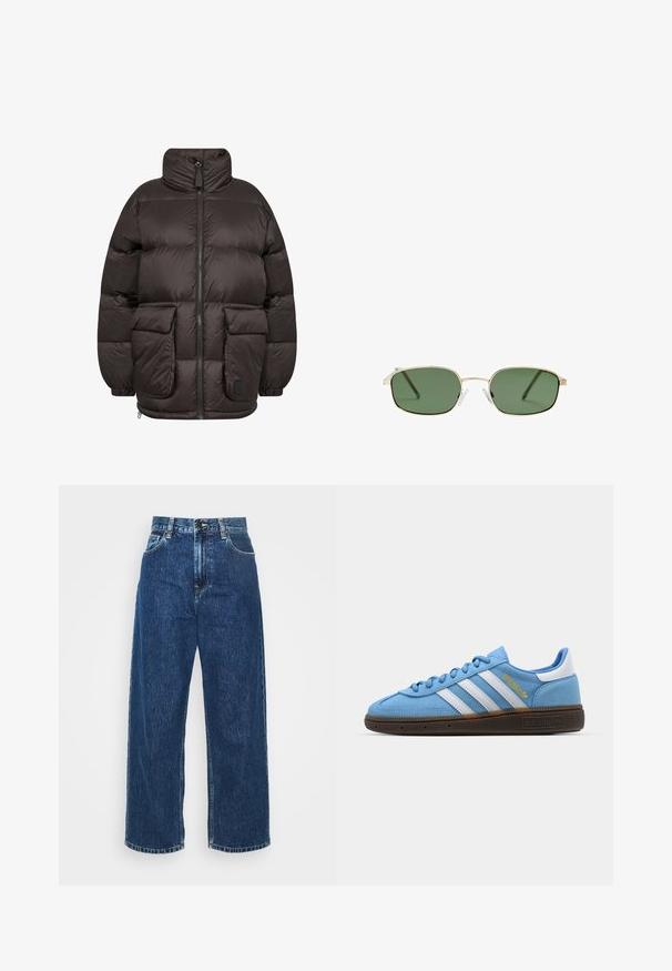 Pufferjack in donkerbruin, met een hoge kraag, een ritssluiting aan de voorkant en twee grote klepzakken met een gewatteerde textuur.; Witte blouse met lange mouwen van gladde stof, voorzien van een strik bij de hals en op maat gemaakte manchetten. Eenvoudig, klassiek ontwerp zonder patronen.; Lichtblauwe denim wijde broek met hoge taille, zichtbare stiksels en standaard zakken. Voorzien van een knoop- en ritssluiting.; Lichtblauwe suède sneakers met witte leren strepen, een bruine textuurzool en gouden logo-detail. Laag ontwerp met een ronde neus.; Zonnebril met een gouden metalen frame, groene lenzen, rechthoekige vorm en heldere kunststof neussteunen. Dunne, slanke pootjes met een minimalistisch ontwerp.; Bordeaux leren handtas met een gebogen vorm, gouden hardware en een textuurafwerking. Voorzien van een ritssluiting en een verstelbare schouderriem.