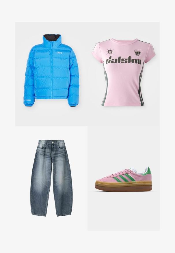 Giubbotto imbottito blu con colletto alto, chiusura con zip e polsini elastici. Presenta un motivo cucito e un logo del marchio in bianco sul petto e sulla manica.; T-shirt rosa a maniche corte con testo nero "Dalston", dotato di un logo e strisce laterali in verde scuro. Realizzato in tessuto liscio ed elasticizzato.; Jeans a gamba larga in denim azzurro chiaro con sfumature, dotati di design a cinque tasche, chiusura con bottone e dettagli di cucitura minimal.; Sneakers in suede rosa con strisce verdi, dettagli bianchi e suola in gomma marrone. Presentano un tessuto testurizzato e un logo sulla parte laterale.