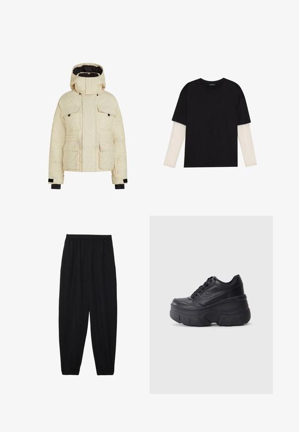 Creme farvet pufjakke med et subtilt struktureret mønster, hætte, fire frontlommer og sorte detaljer på ærmerne. Isoleret design for varme.; Sort T-shirt lavet af bomuld, med korte ærmer over et hvidt langærmet lag med et subtilt tekstureret mønster. Design med rund hals.; Sort, lette bukser med elastisk talje og sammenfoldede ankler. Stoffet er glat og har et afslappet, indsnævret design.; Sorte snørebåndssneakers med en kraftig sål, der har en glat læderoverdel, rund tå og et markant lagdelt plade-design.