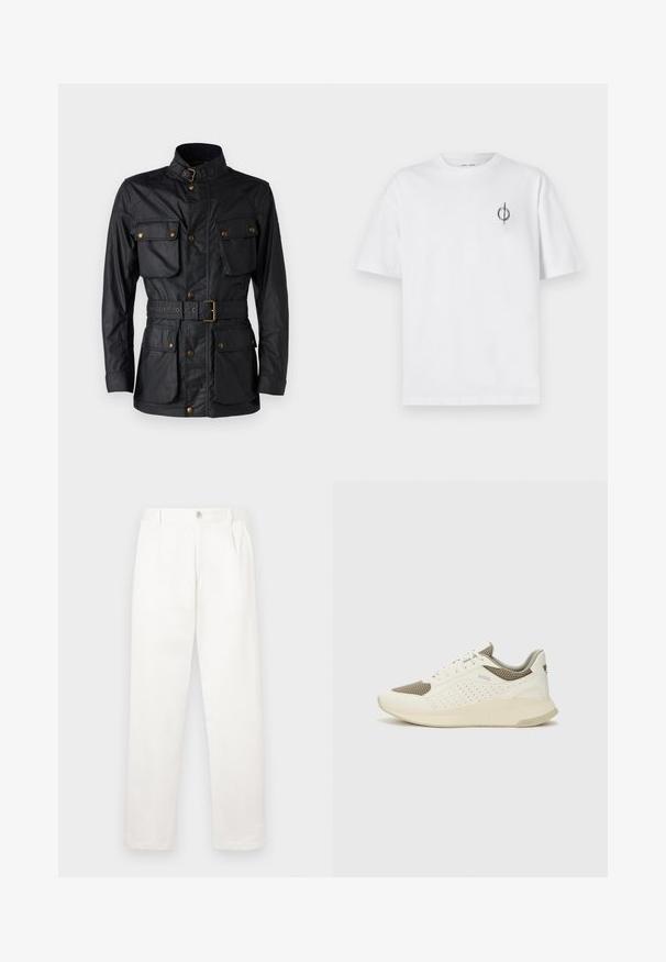 Črna jakna iz teksturiranega blaga z visokim ovratnikom, štirimi sprednjimi žepi, pasom in zlatimi kovinskimi dodatki.; Bela bombažna majica s sproščenim krojem, ki ima majhen črn grafični logotip na levem prsnem delu. Kratke rokave, okrogel izrez.; Bele hlače iz gladkega blaga, z ravnimi nogami, sprednjimi gubami in enim gumbom za zapiranje v pasu.; Beli in svetlo bež športni copat, s mrežastim zgornjim delom, perforiranimi detajli in teksturirano srednjim delom z blagovno znamko na peti.