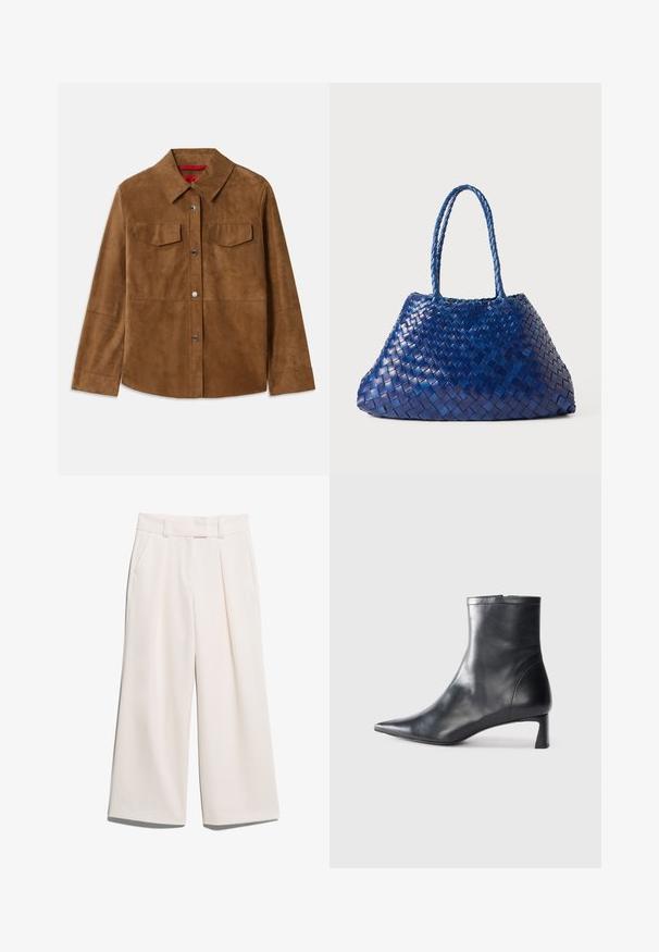 Braune Wildlederjacke mit einem Kragen, zwei Brusttaschen und silbernen Druckknöpfen. Glatte Textur mit einem geraden Saum und langen Ärmeln.; Weißes Baumwoll-T-Shirt mit kurzen Ärmeln und Rundhalsausschnitt, das das Wort "INTROSPECTION" in hellblauem Text über die Brust trägt.; Weite Hosen in einem hellen Cremefarbton, aus glattem Stoff mit zwei Vordertaschen und sichtbaren Nähten am Bund.; Schwarze Lederstiefelette mit spitzer Zehe und schlankem Design. Verfügt über einen niedrigen Absatz und einen Reißverschluss hinten. Glatte Textur.; Geflochtene blaue Leder-Tote mit zwei geflochtenen Griffen, die eine lässige, winklige Form und eine texturierte Oberfläche aufweist.