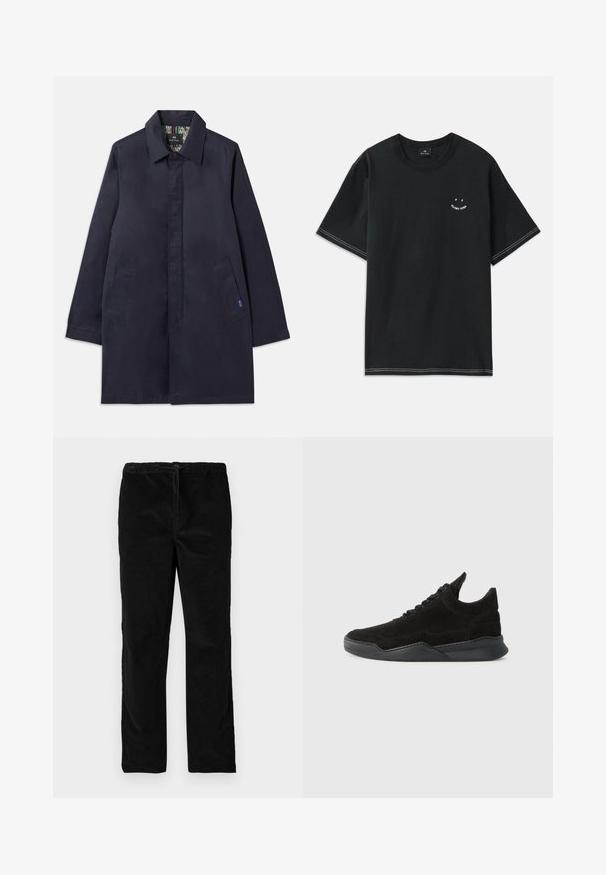 Mornarsko moder plašč z ovratnikom, dvema stranskima žepoma in ravnim krojem. Notranjost ima vzorčasto oblogo. Narejen iz gladkega materiala.; Črna bombažna majica s kratkimi rokavi, okroglim ovratnikom in belimi šivnimi detajli. Vključa majhno grafiko na prsih.; Črne ravne sametne hlače z elastičnim pasom in sprednjim vrvico, prikazane na enobarvni beli podlagi.; Črne semiške superge z nizkim profilom, teksturiranim zgornjim delom, ravnimi vezalkami in trdnim gumijastim podplatom, ki ima rahlo peto in ukrivljen dizajn.