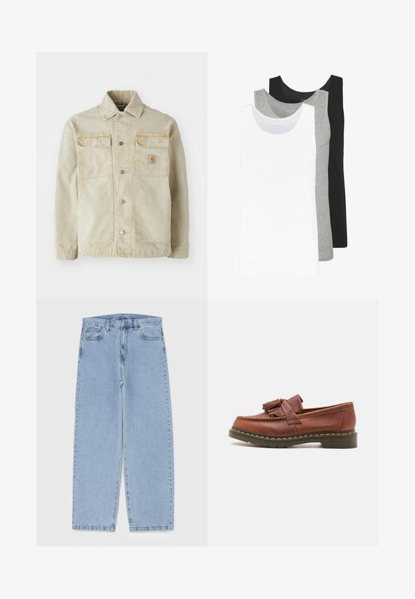 Beige farmerdzseki, gombos záródással, két mellzsebbel, diszkrét varrással és egy kis logójal a bal zsebben.; Három ujjatlan póló fehér, szürke és fekete színben. Mindegyik klasszikus ujjatlan dizájnnal készült, könnyű pamut anyagból, bordázott textúrával.; Világoskék farmernadrág egyenes szárú kivitelben, közepes derékkal, öt zsebbel, gombos és cipzáros záródással.; Barna bőr mokaszin, rojtos díszítéssel, texturált felülettel és kontrasztos sárga varrással a fekete gumitalpon. Oldalnézet.