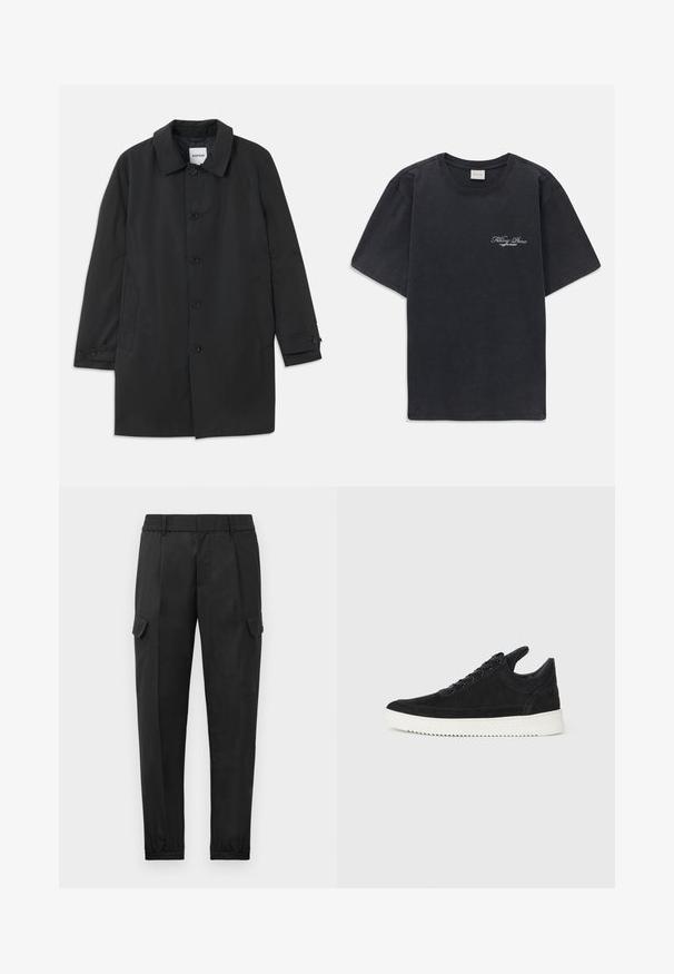 Fekete kabát sima anyagból, klasszikus gallérral és hat gombbal. Oldalsó zsebekkel és gombos mandzsettával rendelkezik.; Fekete, rövid ujjú, kerek nyakú póló, bal mellen kis fehér "Filling Pieces" szöveges logóval.; Fekete cargo nadrág rugalmas derékkal, beszűkített lábbal, oldalsó zsebekkel és egyetlen cargo zsebbel a bal combon. Simább felület.; Fekete nubuk sportcipő fehér gumitalppal, tónusos varrással és fűzős kialakítással. Simák a textúrája, modern, letisztult formával rendelkezik.