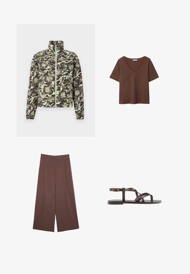 Kukallinen takki hillityissä vihreissä ja mustissa väreissä, jossa on pystykaulus, etuvetoketju ja joustavat hihansuut muotoa myötäilevää siluettia varten.; Ruskea puuvillapaita, jossa on lyhyet hihat ja syvä V-kaula-aukko. Yksinkertainen muotoilu, pehmeä rakenne ja suora helma. Ei kuvioita tai yksityiskohtia.; Ruskeat leveälahkeiset housut, joissa on sileä pinta, korkea vyötärö ja etupleat. Kangas on kevyttä ja laskeutuu väljänä.; Ruske kožne sandale s križnim trakama, zatvaranjem na kopču oko gležnja i ravnim potplatom s minimalnim detaljima šivanja.