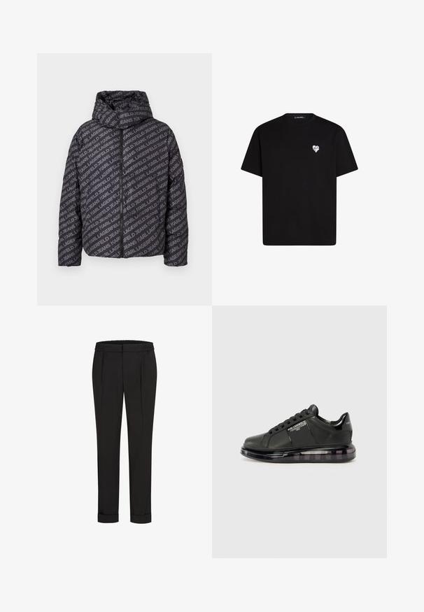 Svart puffjacka med huva, som har ett mönster av grå "KARL JEA"-text över hela ytan, dragkedjestängning och elastiska ärmslut. Lätt, vadderad design.; Svart bomullströja med korta ärmar, rund halsringning och en liten vit hjärtgrafik på vänster bröstområde.; Svarta byxor med elastisk midja, med en rak bendesign och uppvikta fållar. Tillverkade av glatta, vävda tyger utan mönster.; Svart sneaker med slät läderöverdel, rund tå och snörningsdesign. Har en klar, vadderad sula med en mörk gradient.